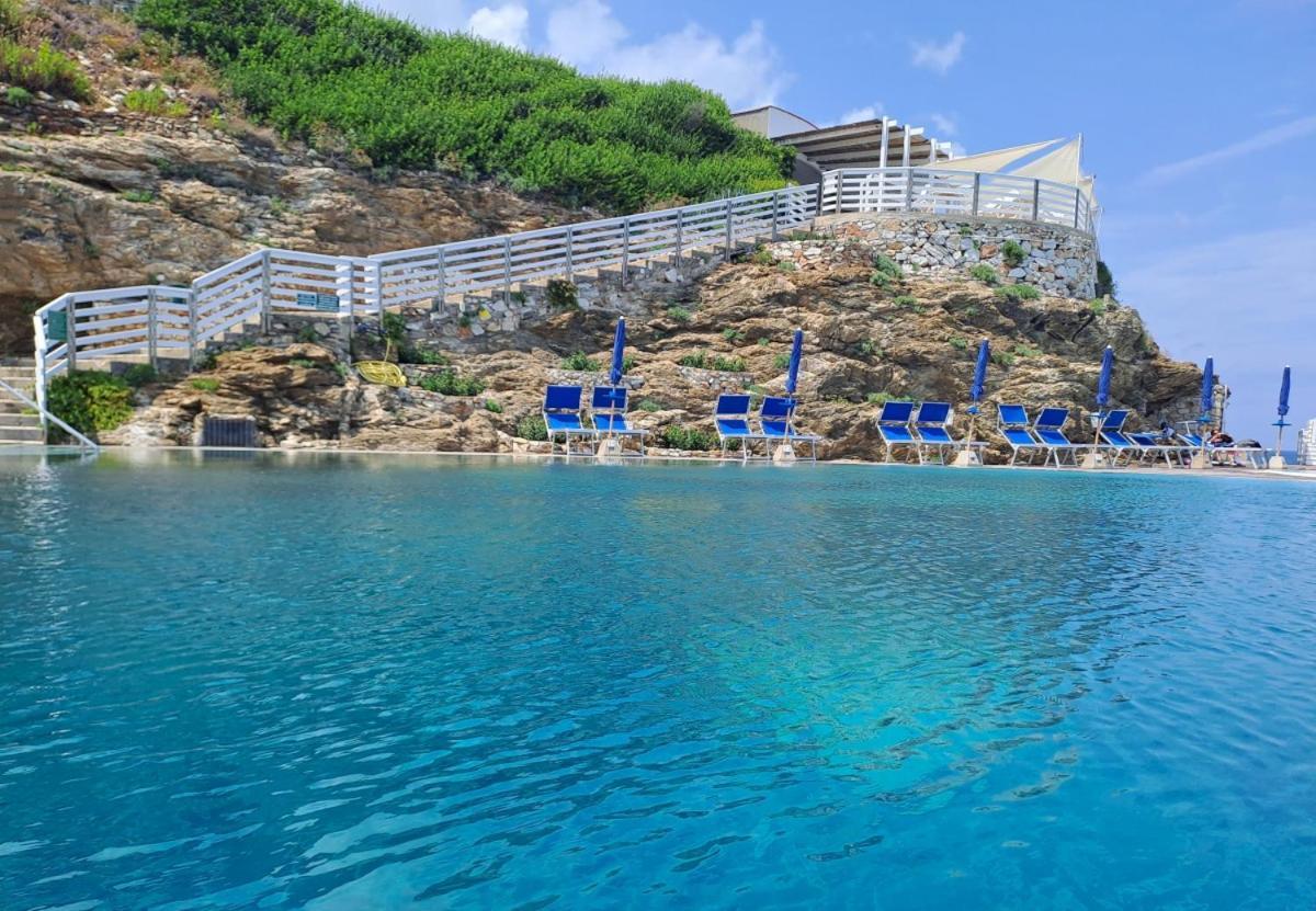 Capo D'Arco - Goelba Lejlighed Rio Marina Eksteriør billede