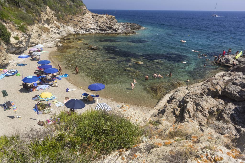 Capo D'Arco - Goelba Lejlighed Rio Marina Eksteriør billede